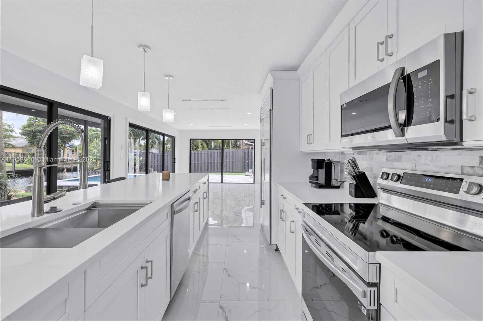 Small Image of 1608 SOUTH WEST 5TH CT, Fort Lauderdale Number 7