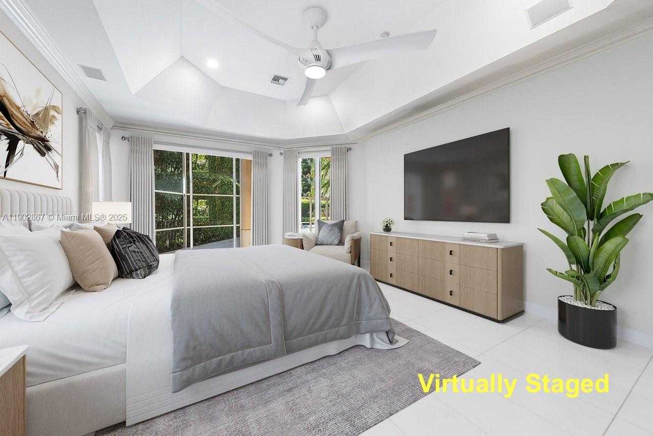 Imagen de Pequeño Objeto