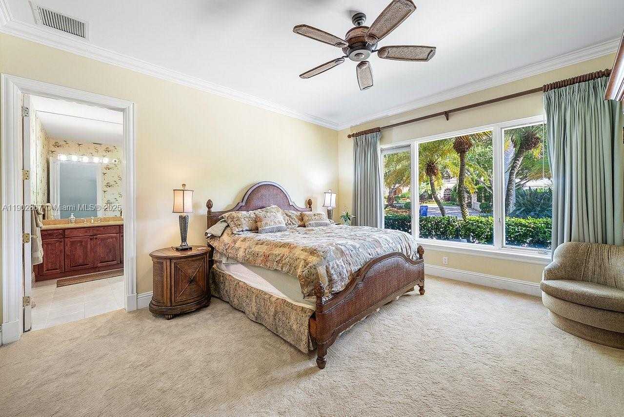 Imagen de Pequeño Objeto