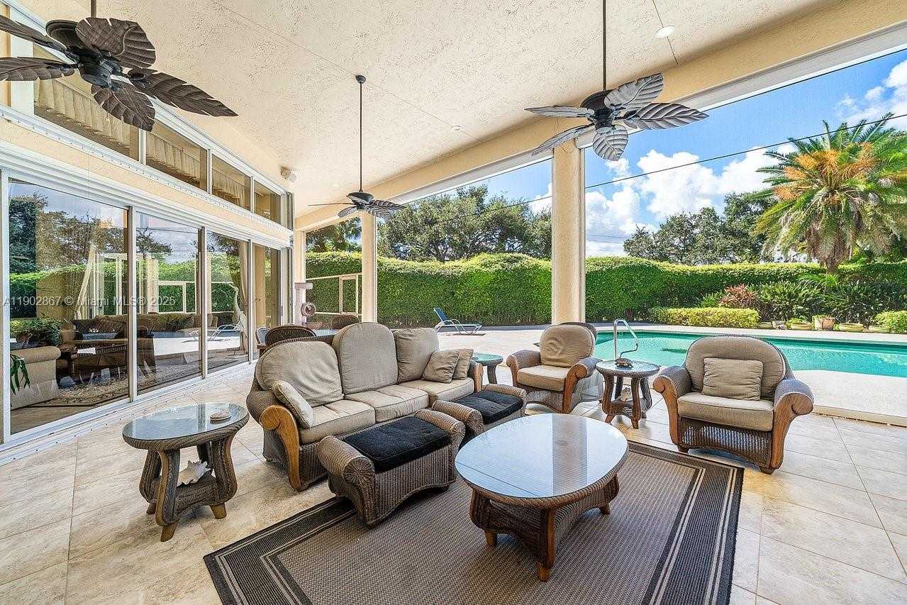 Imagen de Pequeño Objeto