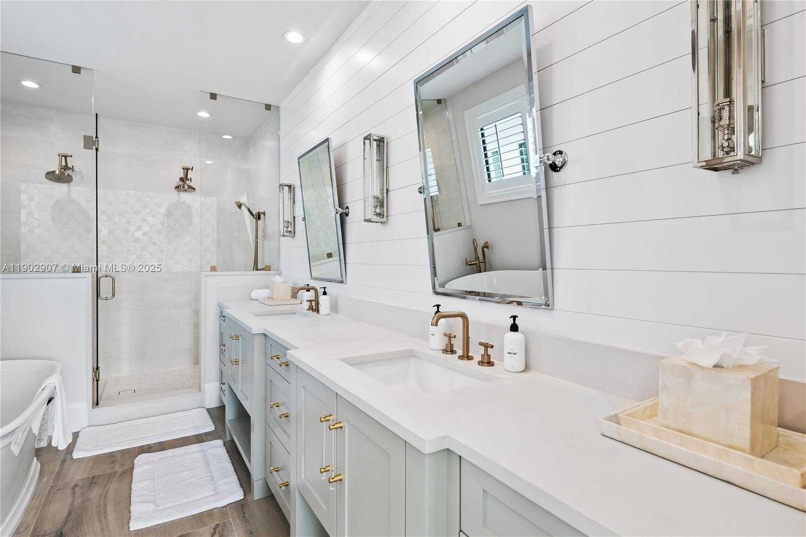 Small Image of 319 COCONUT ISLE DR, Fort Lauderdale Number 20