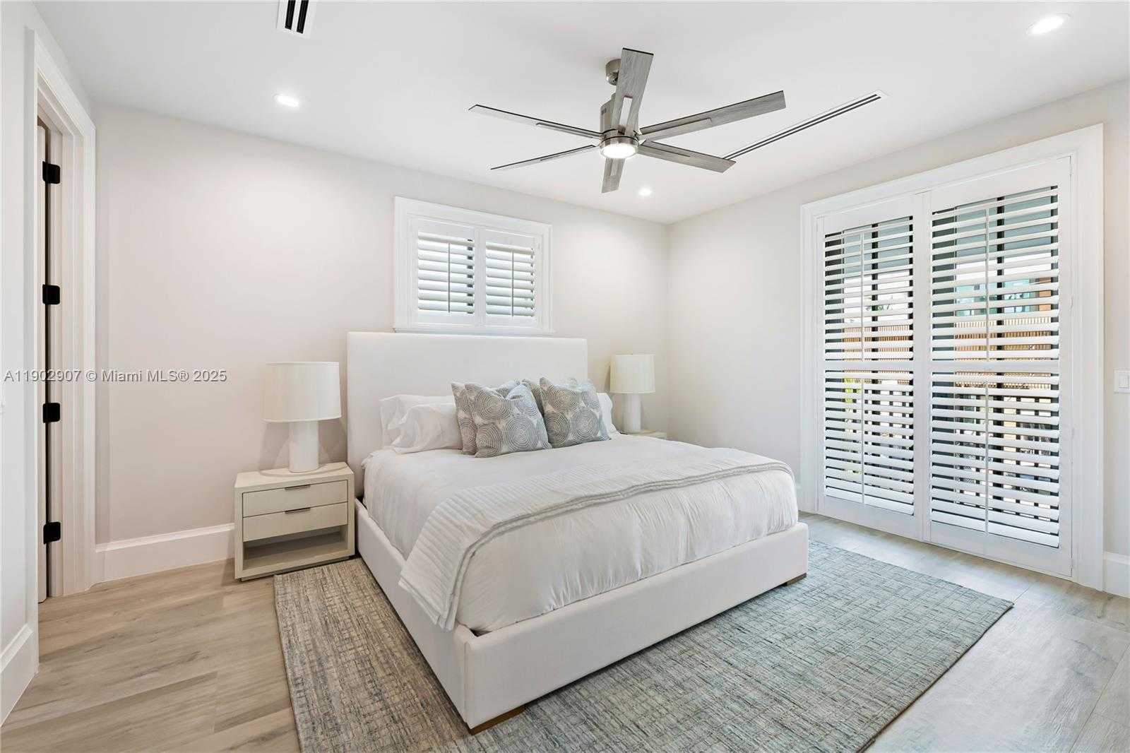 Small Image of 319 COCONUT ISLE DR, Fort Lauderdale Number 22