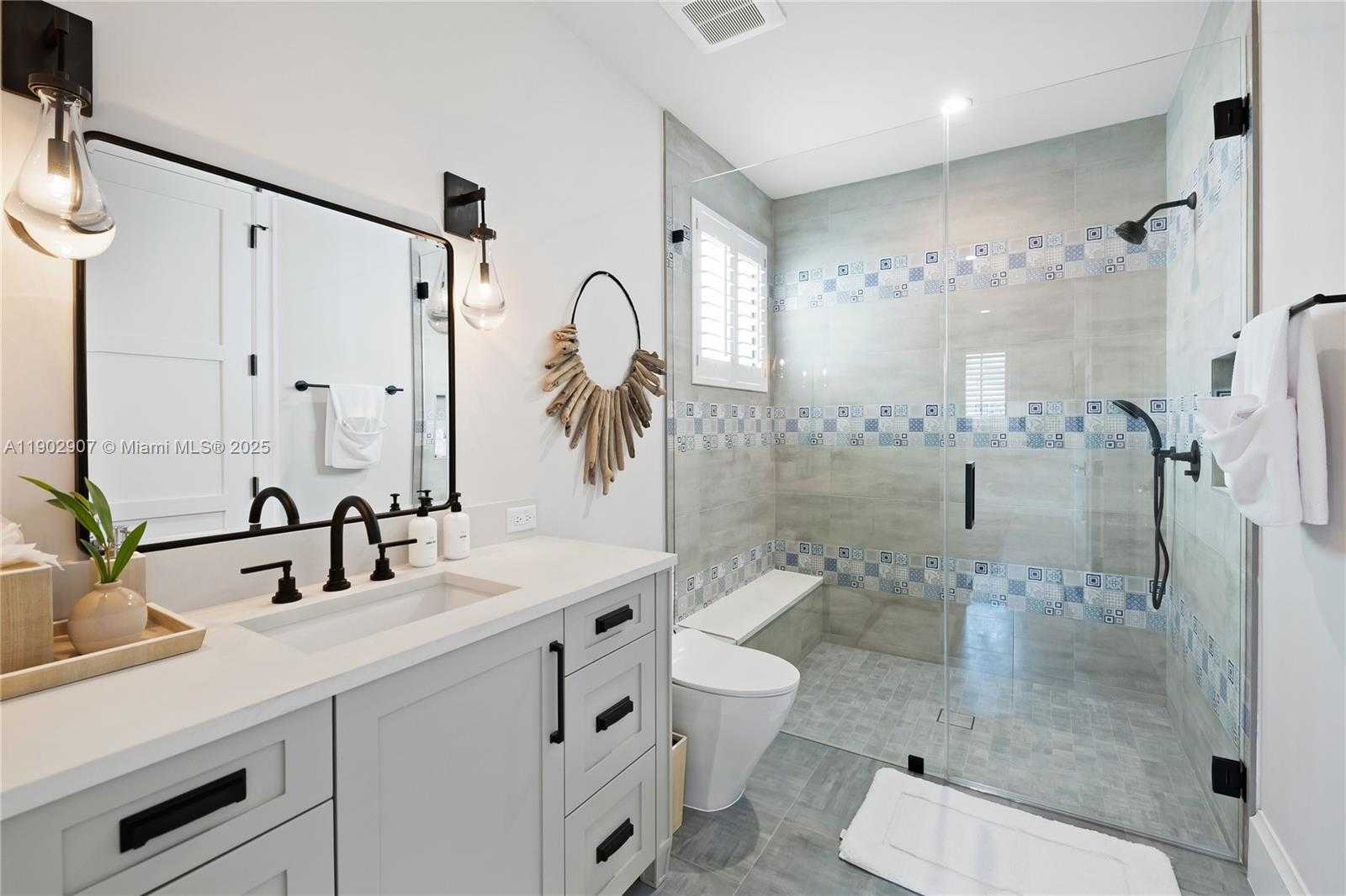 Small Image of 319 COCONUT ISLE DR, Fort Lauderdale Number 27