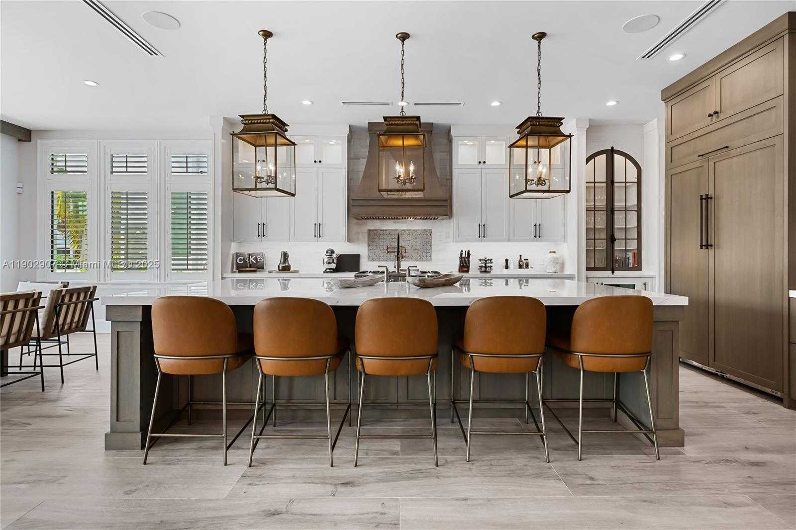 Small Image of 319 COCONUT ISLE DR, Fort Lauderdale Number 6