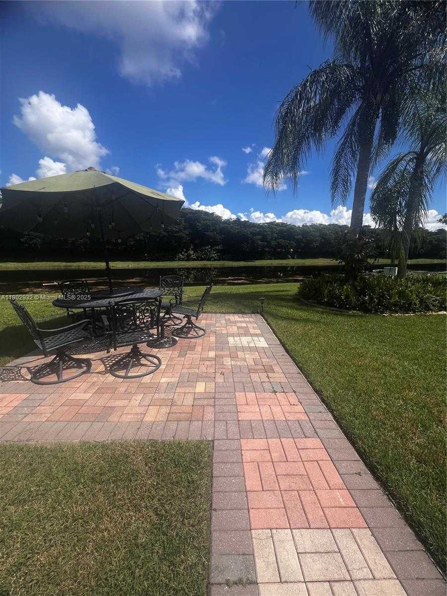 Small Image of Weston Number 12