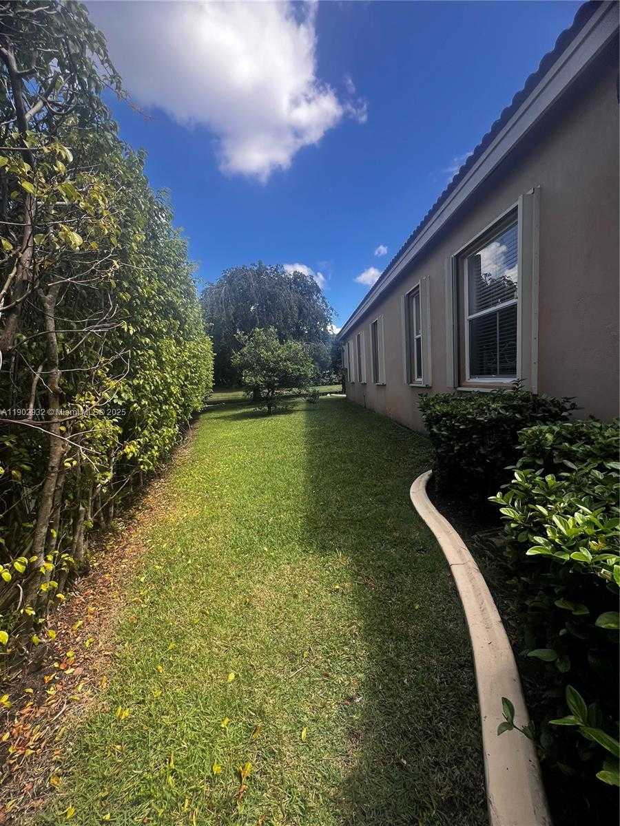 Small Image of Weston Number 17