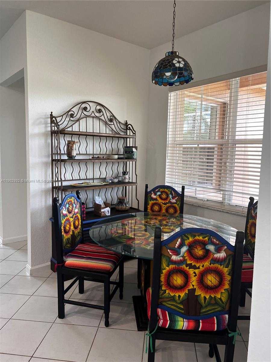 Small Image of Weston Number 7