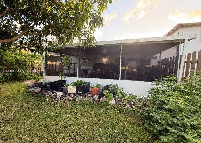 Small Image of 21316 SOUTH WEST 87TH PL, Cutler Bay Number 12