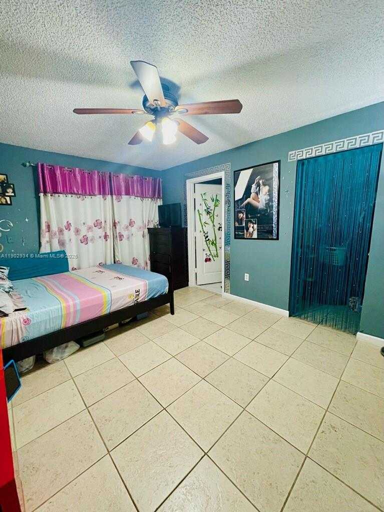 Small Image of 21316 SOUTH WEST 87TH PL, Cutler Bay Number 4