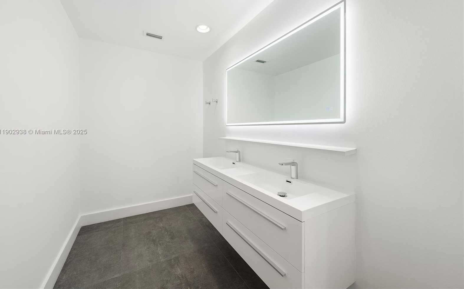 Small Image of 13150 SOUTH WEST 69TH AVE, Pinecrest Number 43