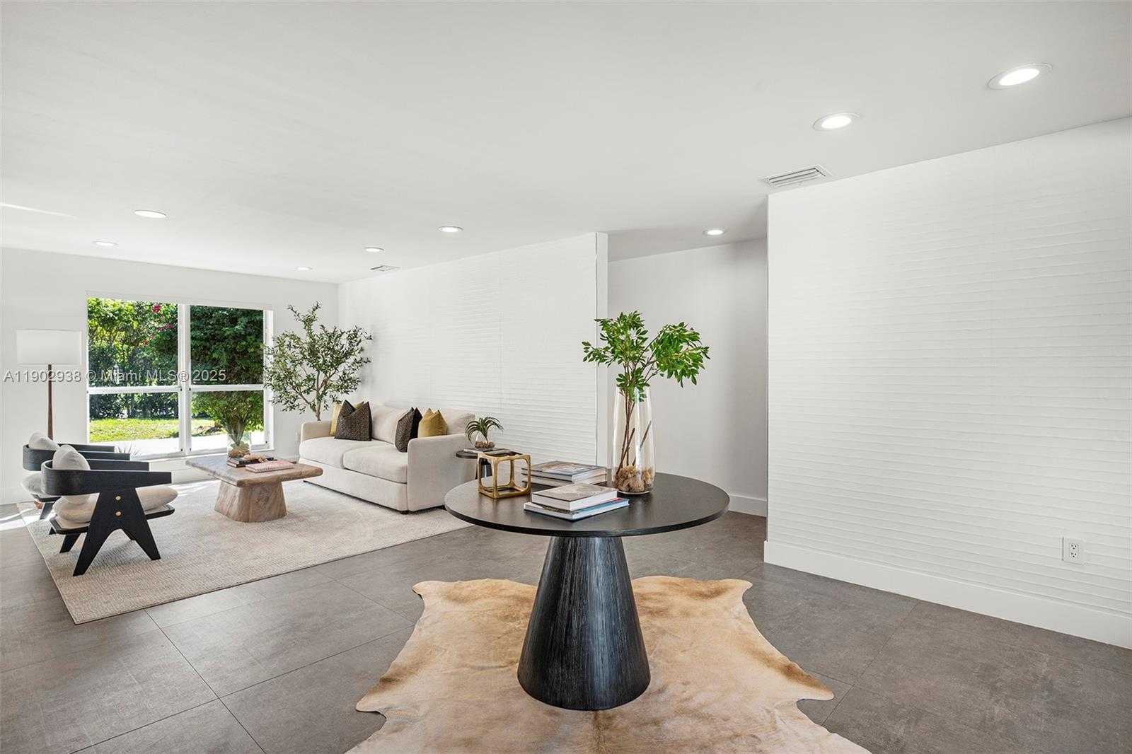 Small Image of 13150 SOUTH WEST 69TH AVE, Pinecrest Number 7