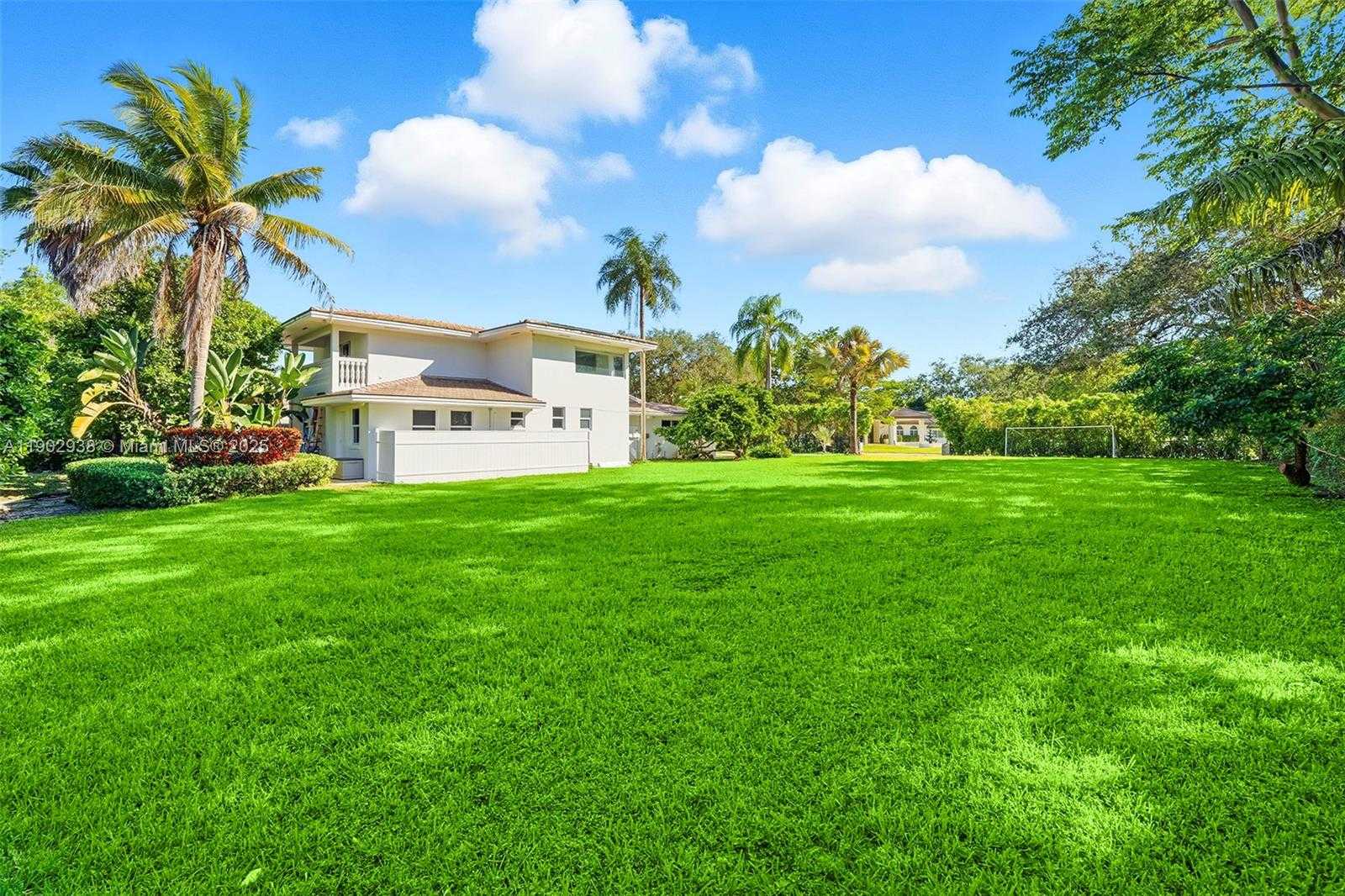 Small Image of 13150 SOUTH WEST 69TH AVE, Pinecrest Number 80