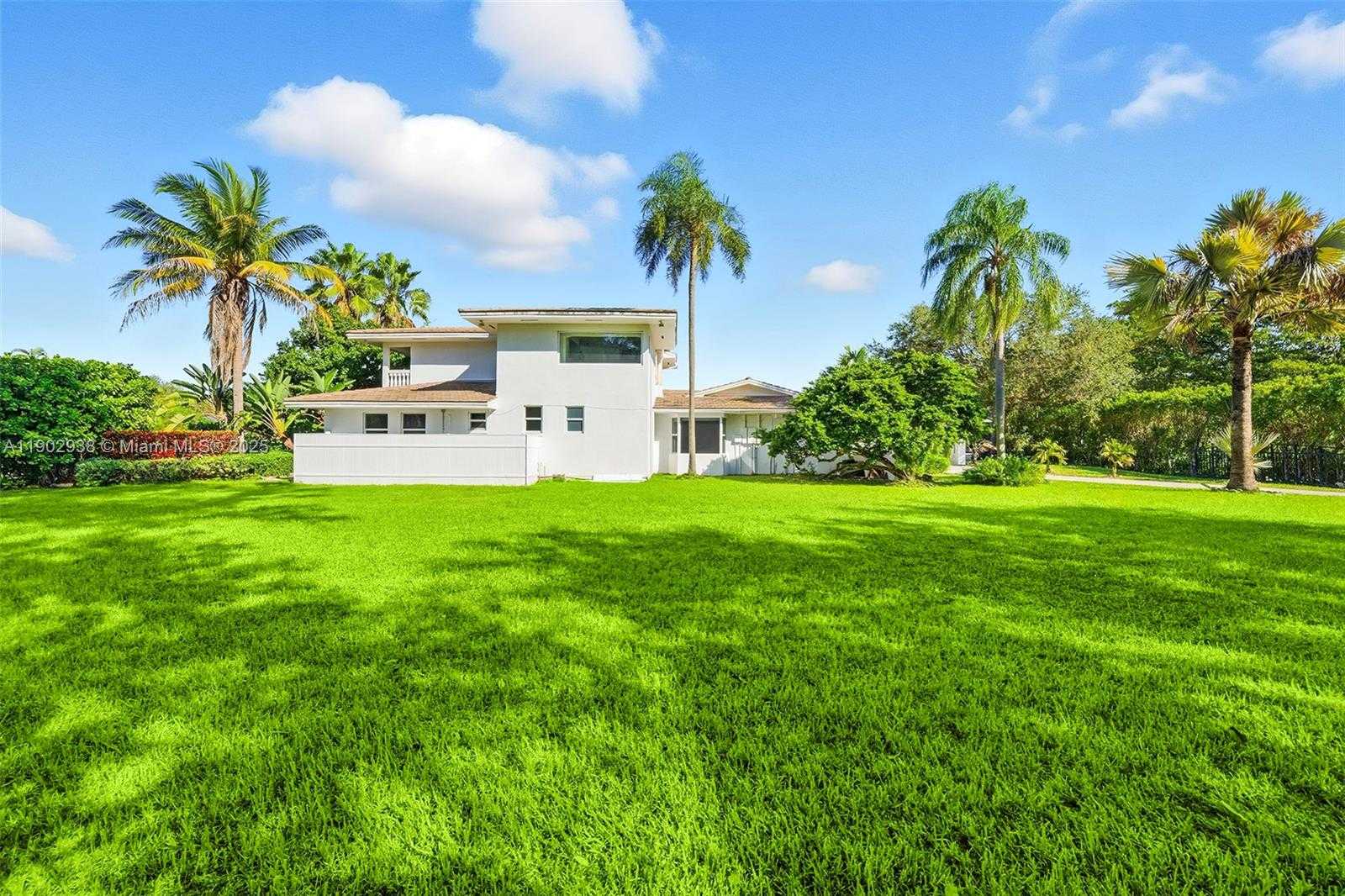 Small Image of 13150 SOUTH WEST 69TH AVE, Pinecrest Number 81