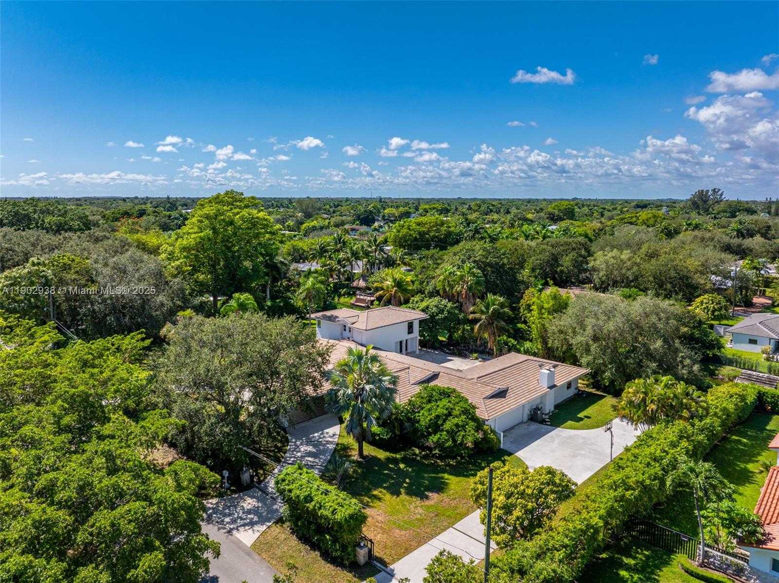 Small Image of 13150 SOUTH WEST 69TH AVE, Pinecrest Number 83