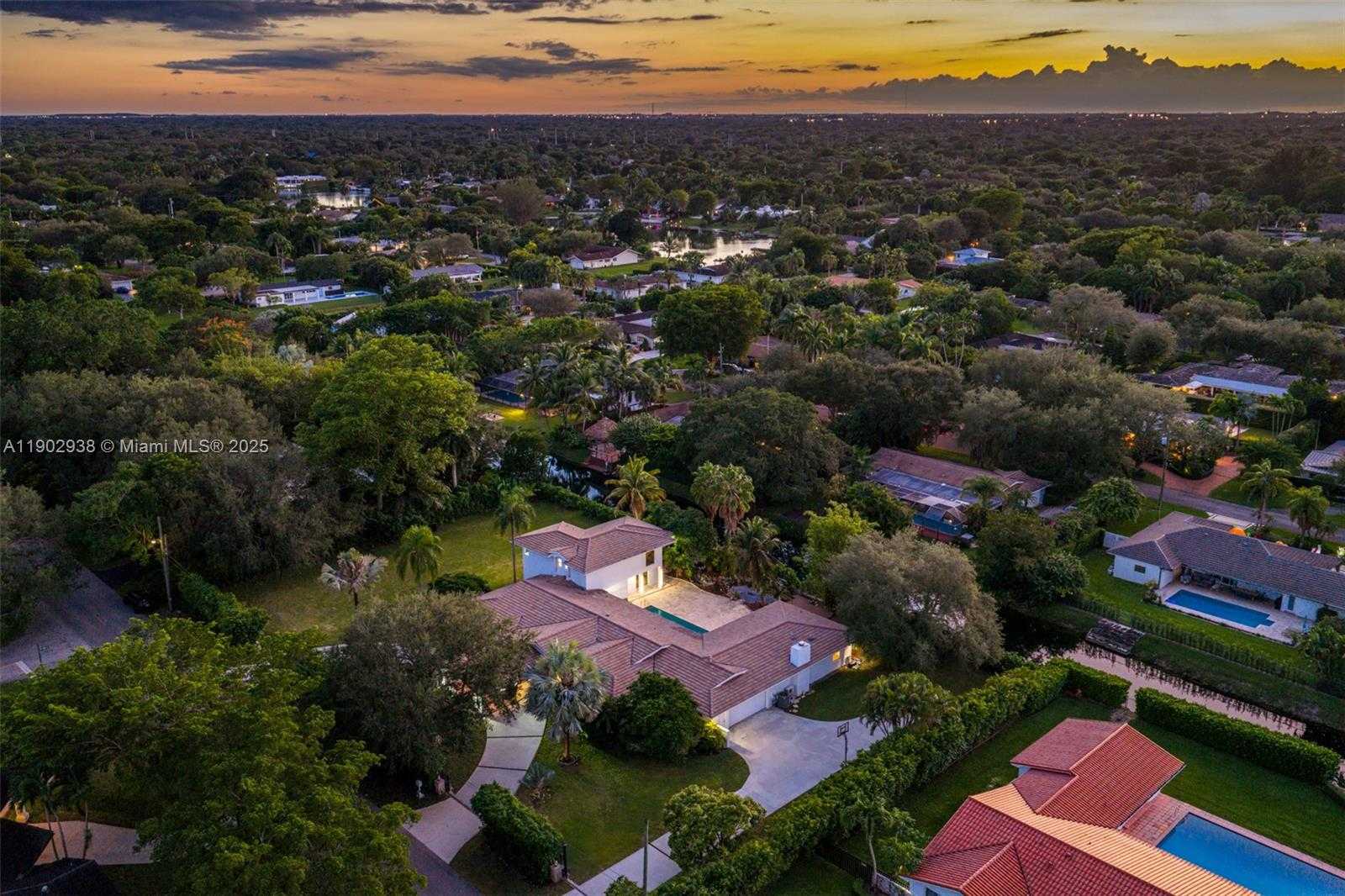 Small Image of 13150 SOUTH WEST 69TH AVE, Pinecrest Number 87