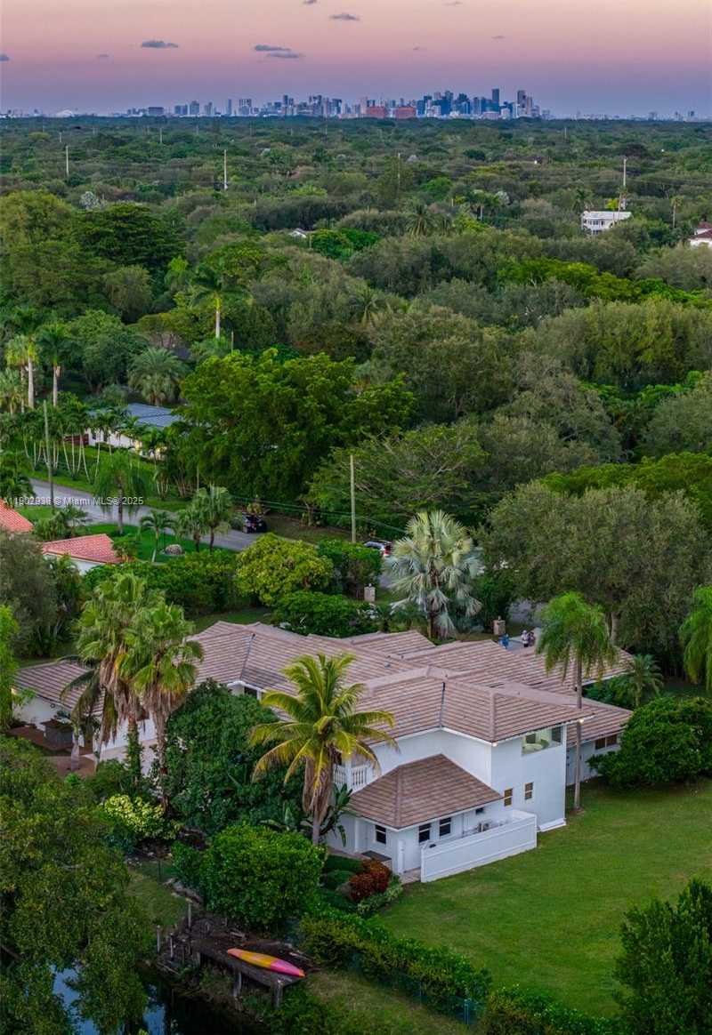 Small Image of 13150 SOUTH WEST 69TH AVE, Pinecrest Number 88