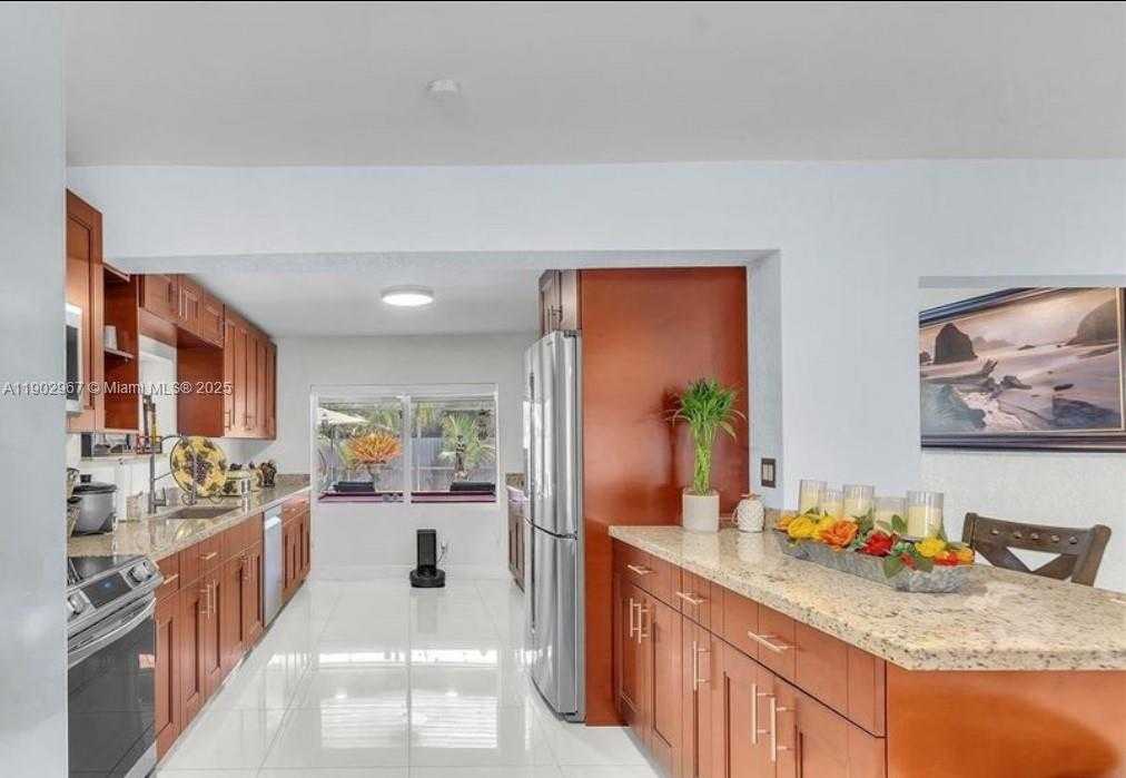 Small Image of 16891 SOUTH WEST 277TH ST, Homestead Number 13