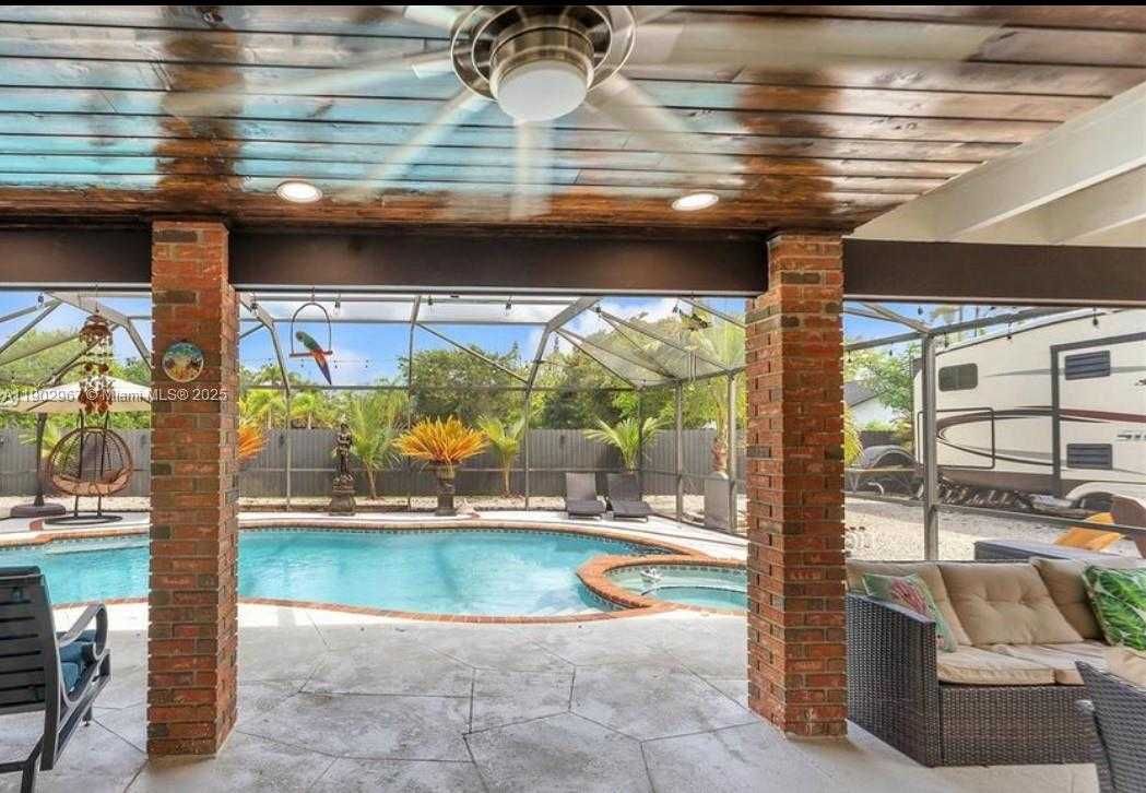 Small Image of 16891 SOUTH WEST 277TH ST, Homestead Number 24