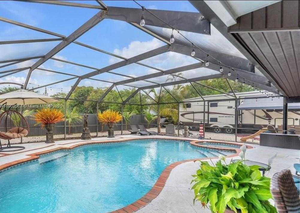 Small Image of 16891 SOUTH WEST 277TH ST, Homestead Number 33