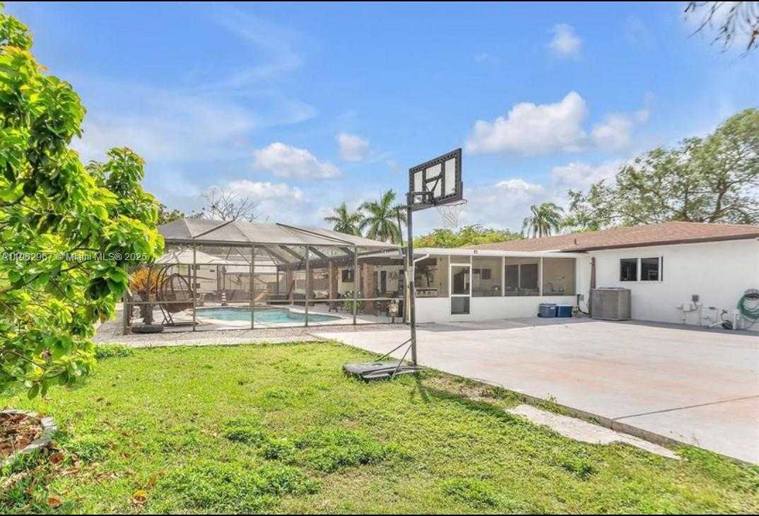 Small Image of 16891 SOUTH WEST 277TH ST, Homestead Number 41