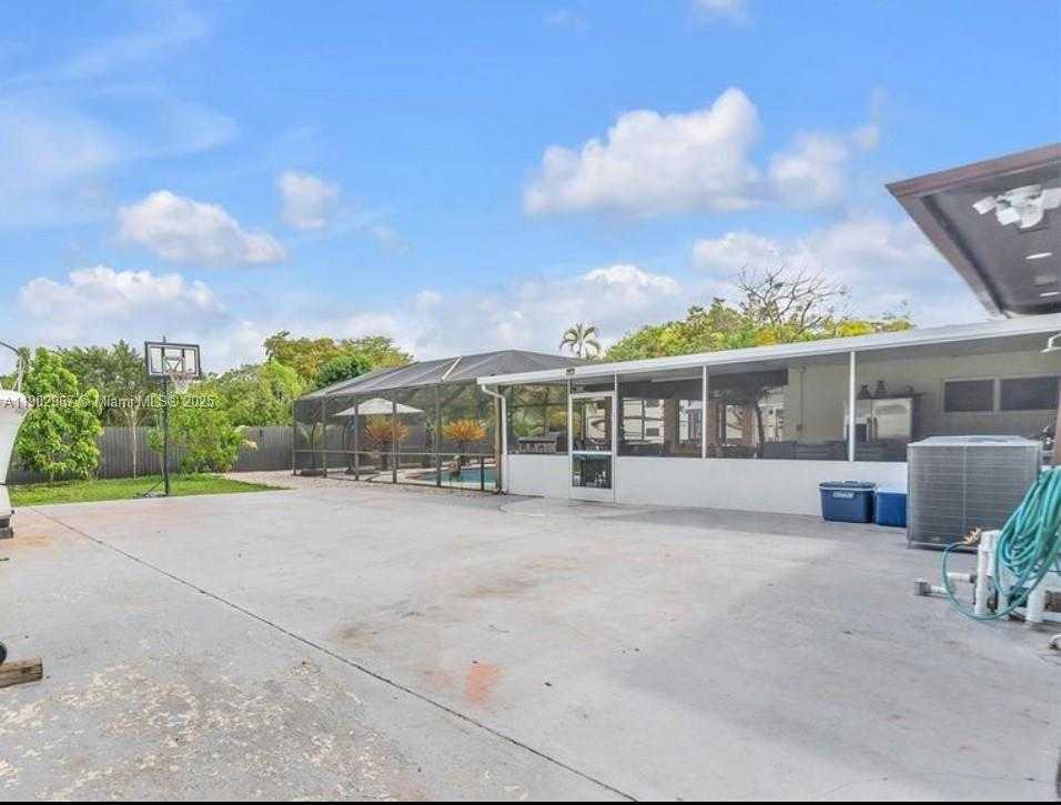 Small Image of 16891 SOUTH WEST 277TH ST, Homestead Number 42