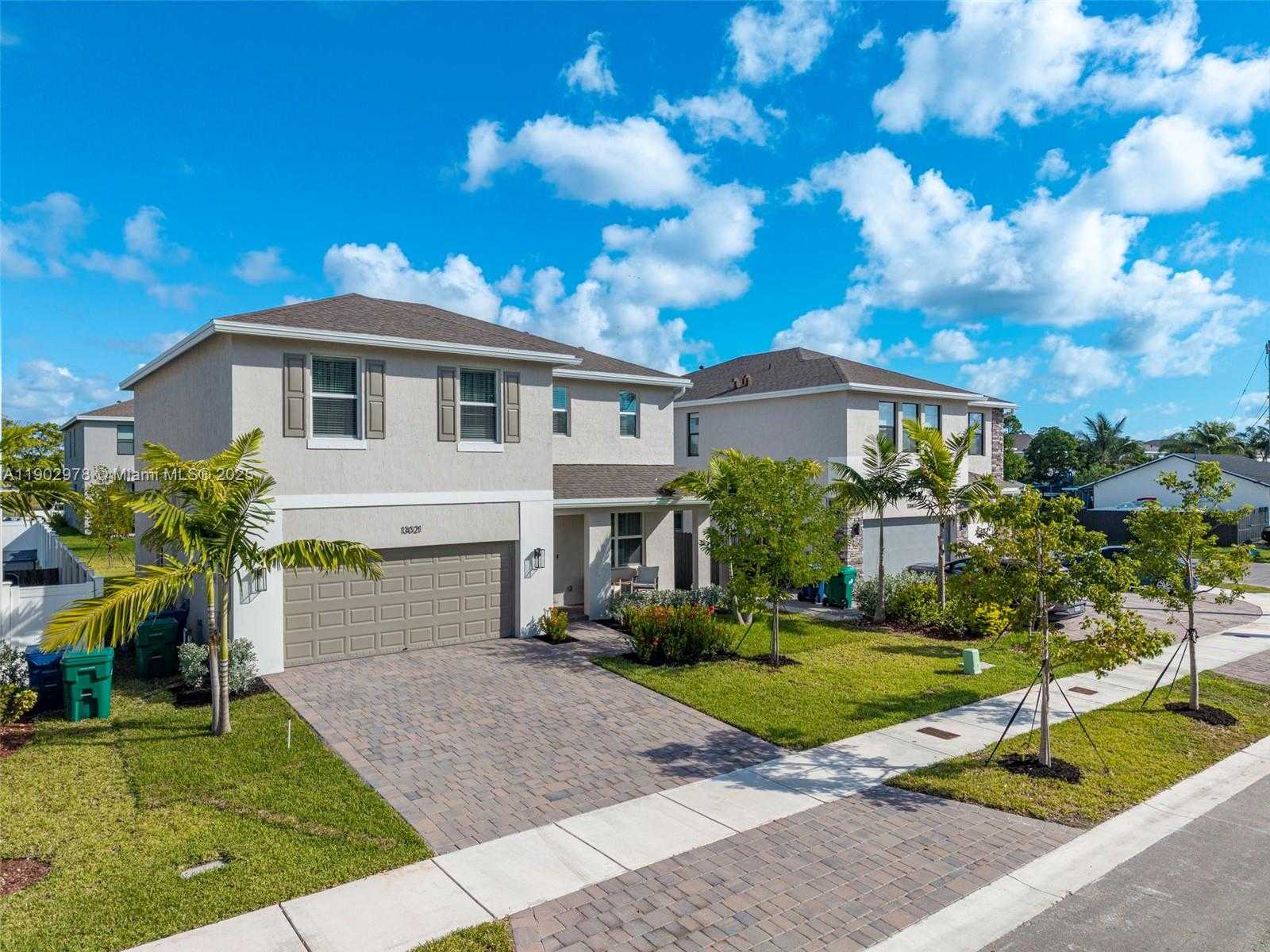 Small Image of 13021 SOUTH WEST 267TH ST, Homestead Number 2