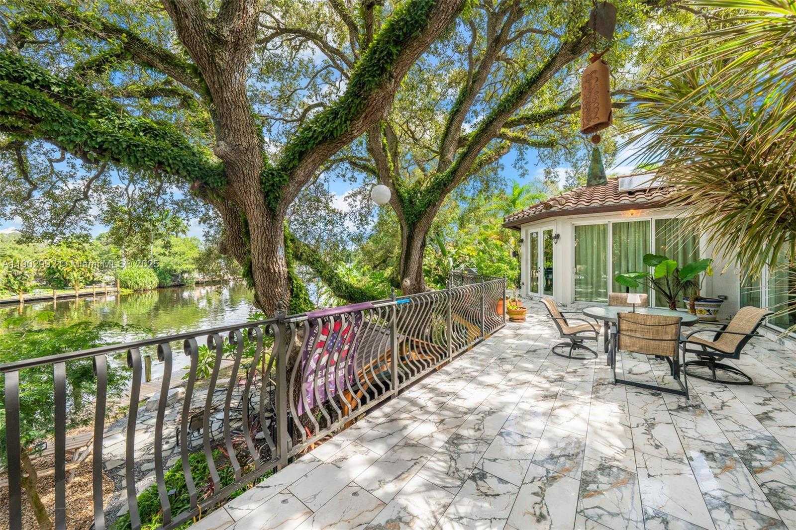 Small Image of 1115 SOUTH WEST 5TH PL, Fort Lauderdale Number 18