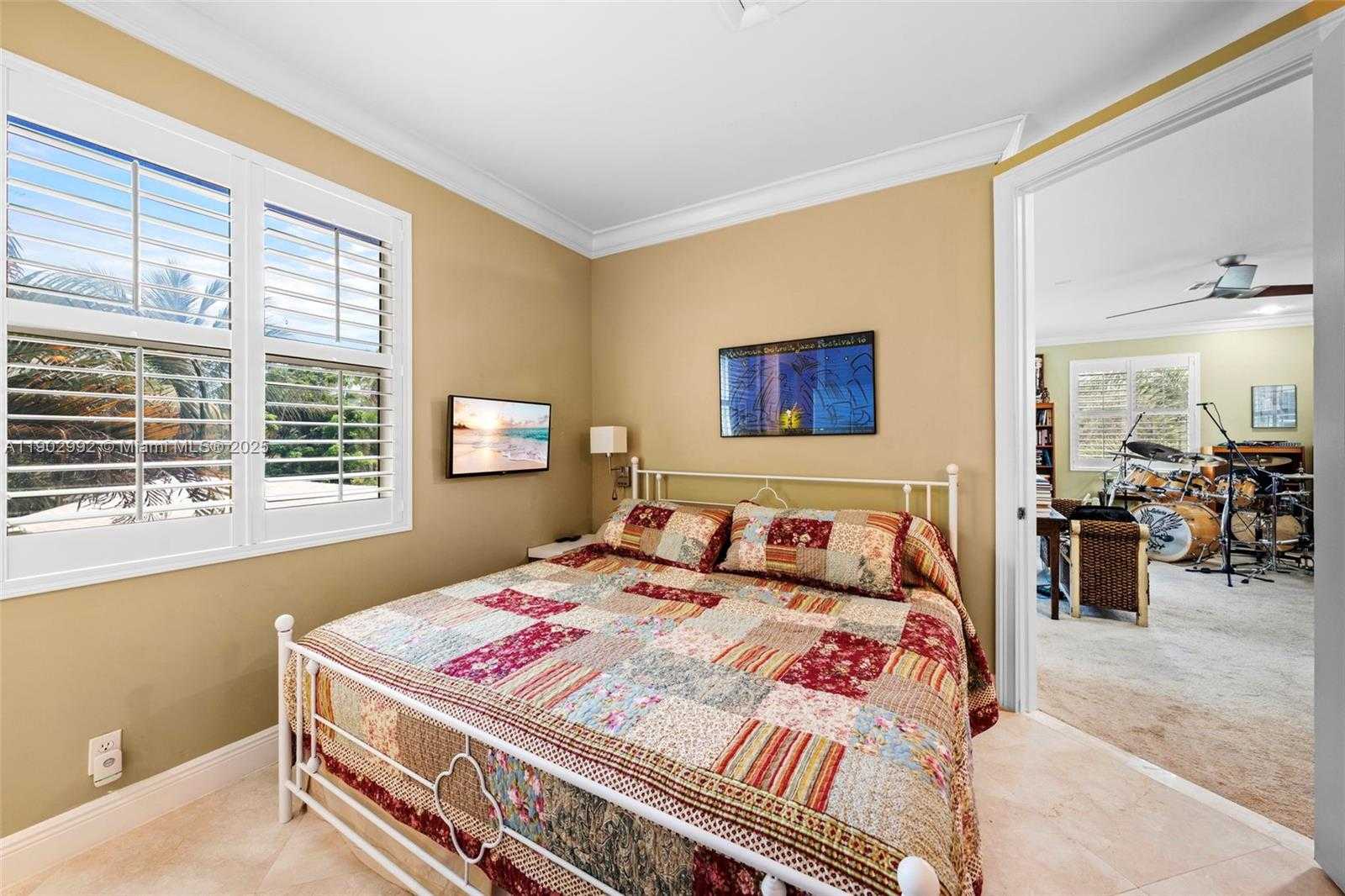 Small Image of 1115 SOUTH WEST 5TH PL, Fort Lauderdale Number 33