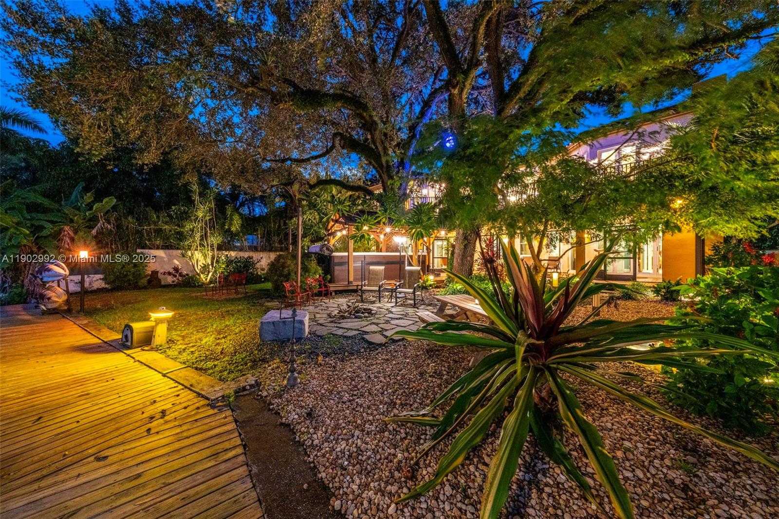 Small Image of 1115 SOUTH WEST 5TH PL, Fort Lauderdale Number 47