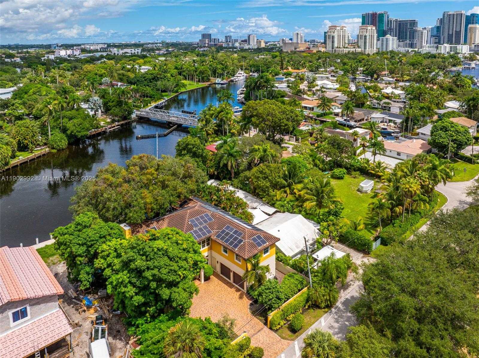 Small Image of 1115 SOUTH WEST 5TH PL, Fort Lauderdale Number 52