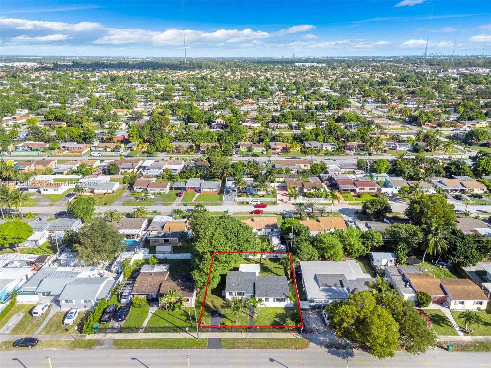 Small Image of 1021 NORTH WEST 195TH ST, Miami Gardens Number 29