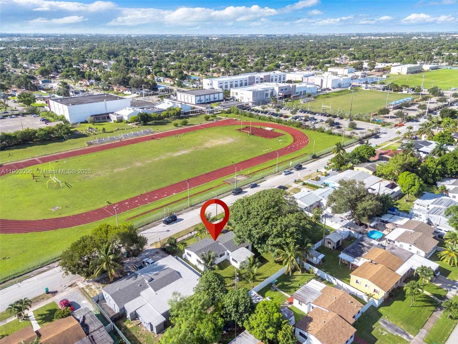 Small Image of 1021 NORTH WEST 195TH ST, Miami Gardens Number 33