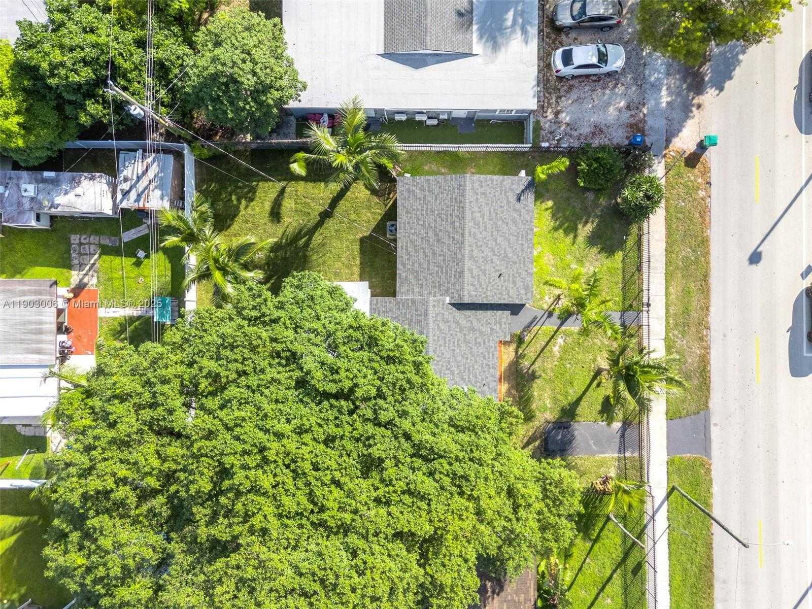 Small Image of 1021 NORTH WEST 195TH ST, Miami Gardens Number 38