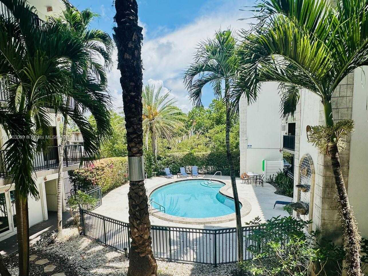 Small Image of 924 SOUTH EAST 2ND ST #9, Fort Lauderdale Number 1