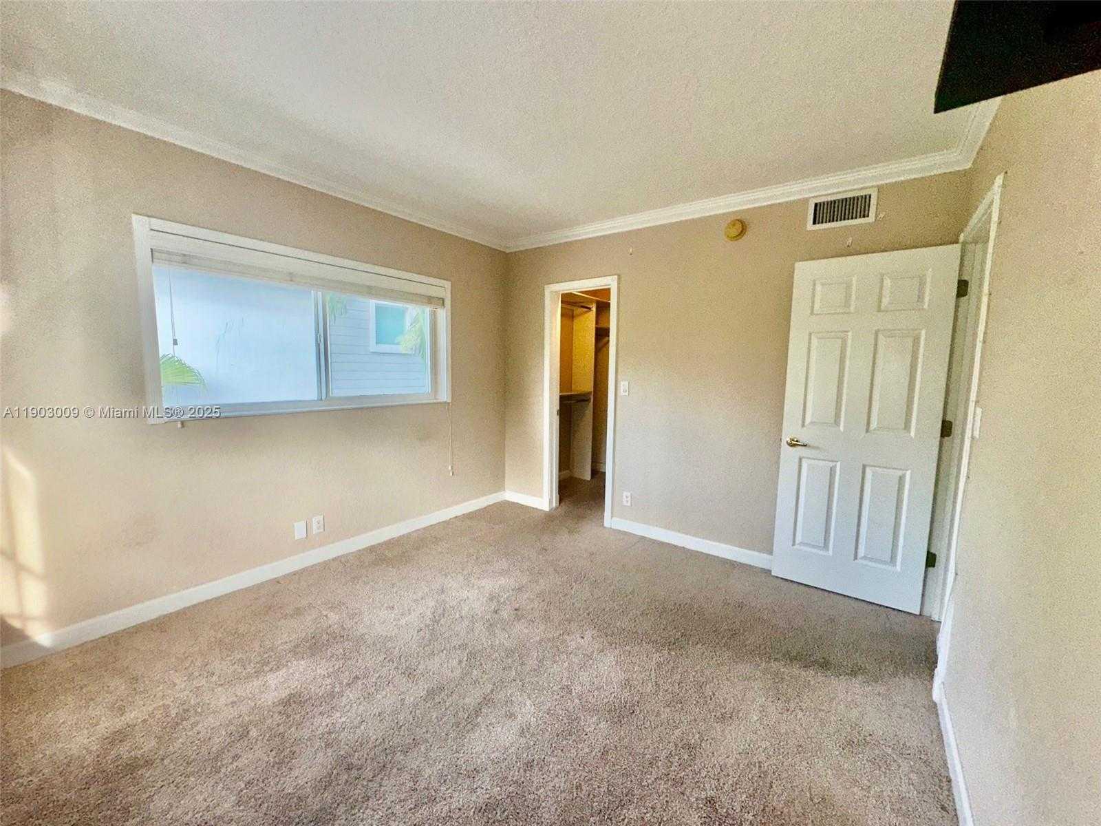 Small Image of 924 SOUTH EAST 2ND ST #9, Fort Lauderdale Number 10