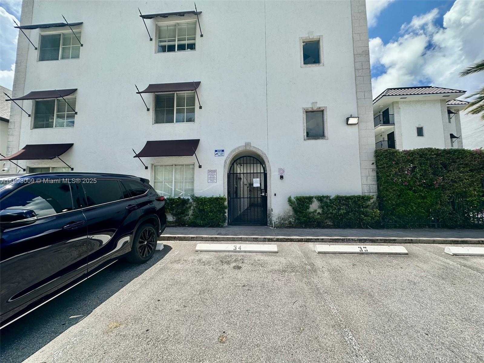 Small Image of 924 SOUTH EAST 2ND ST #9, Fort Lauderdale Number 16