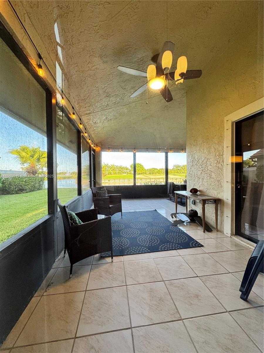 Small Image of 6796 BITTERBUSH PL, Boynton Beach Number 3