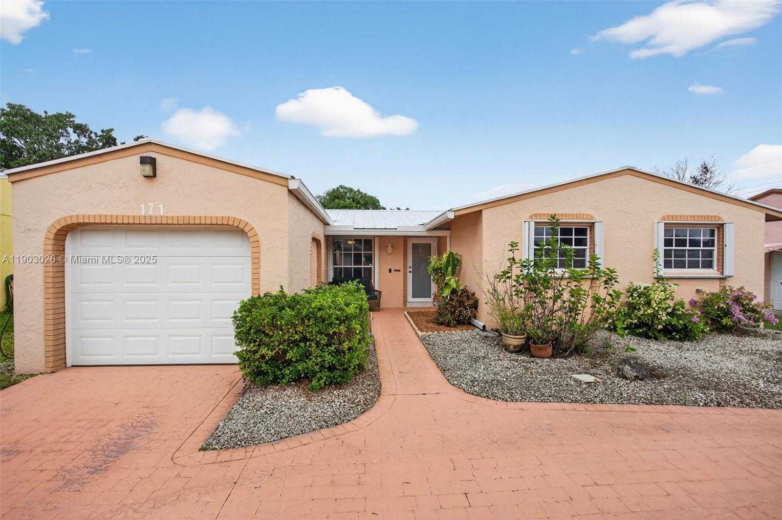 Small Image of 171 SOUTH WEST 79TH AVE, Margate Number 1