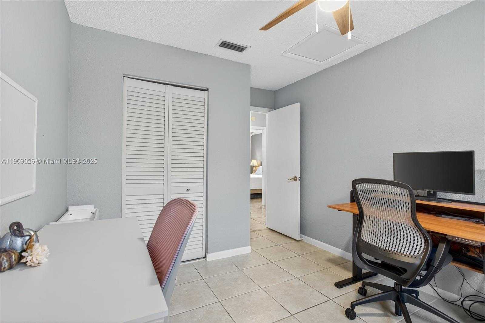 Small Image of 171 SOUTH WEST 79TH AVE, Margate Number 20