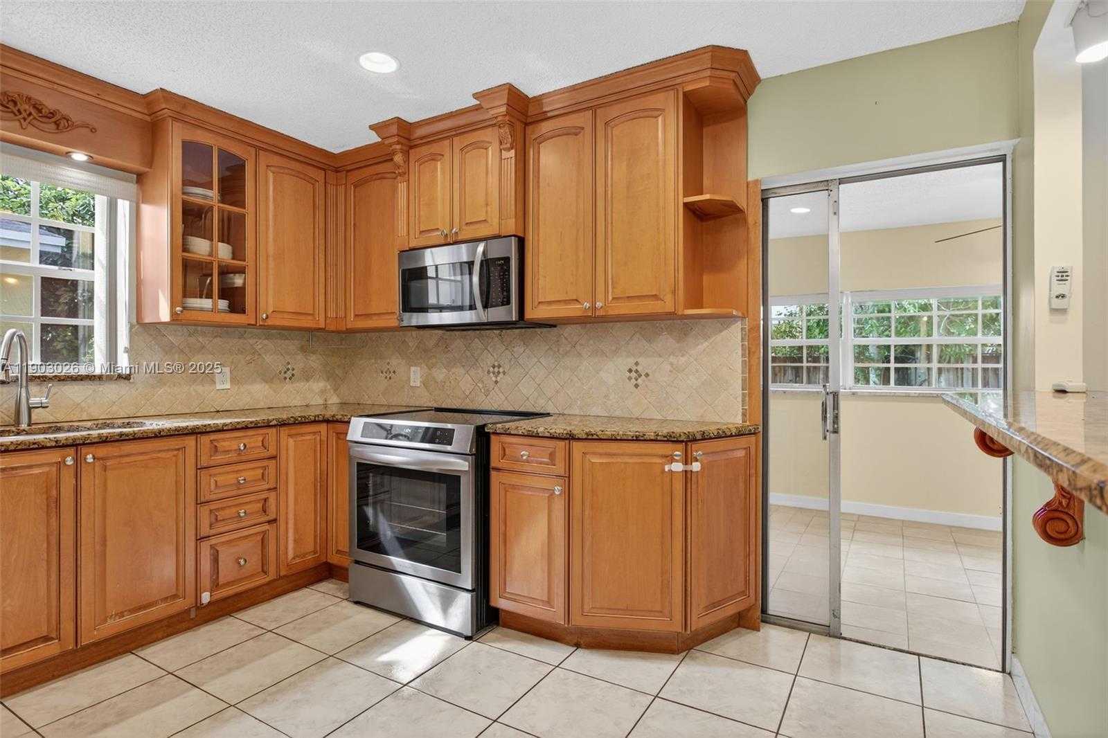 Small Image of 171 SOUTH WEST 79TH AVE, Margate Number 6