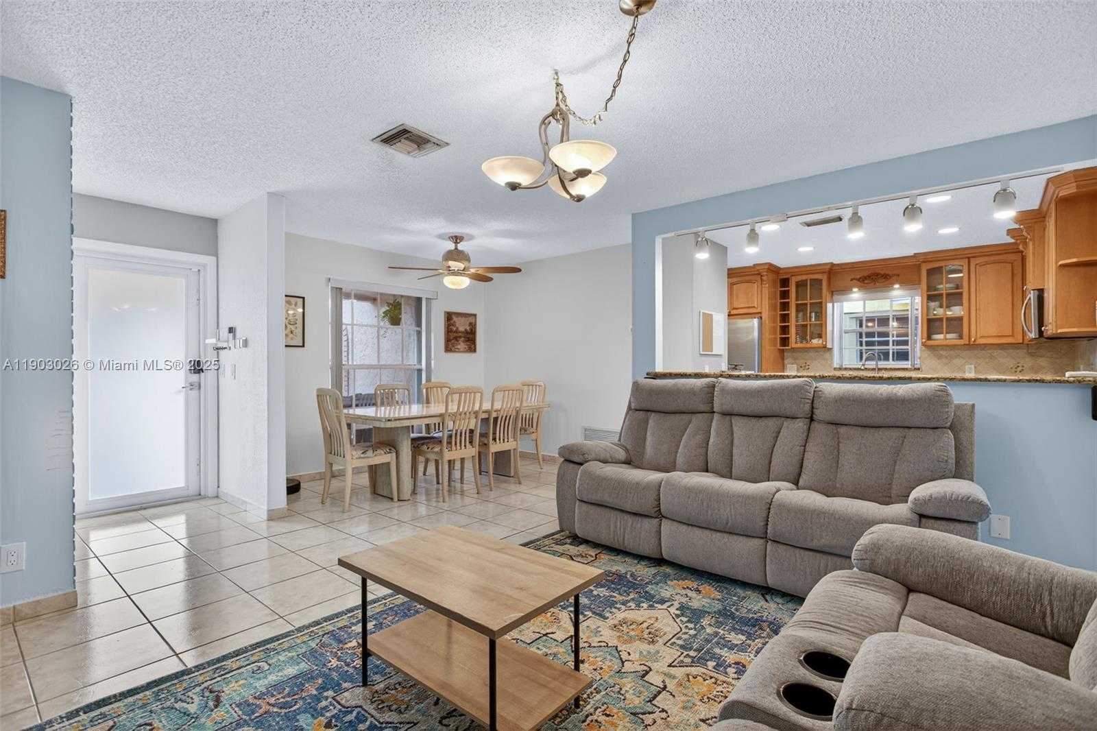 Small Image of 171 SOUTH WEST 79TH AVE, Margate Number 9