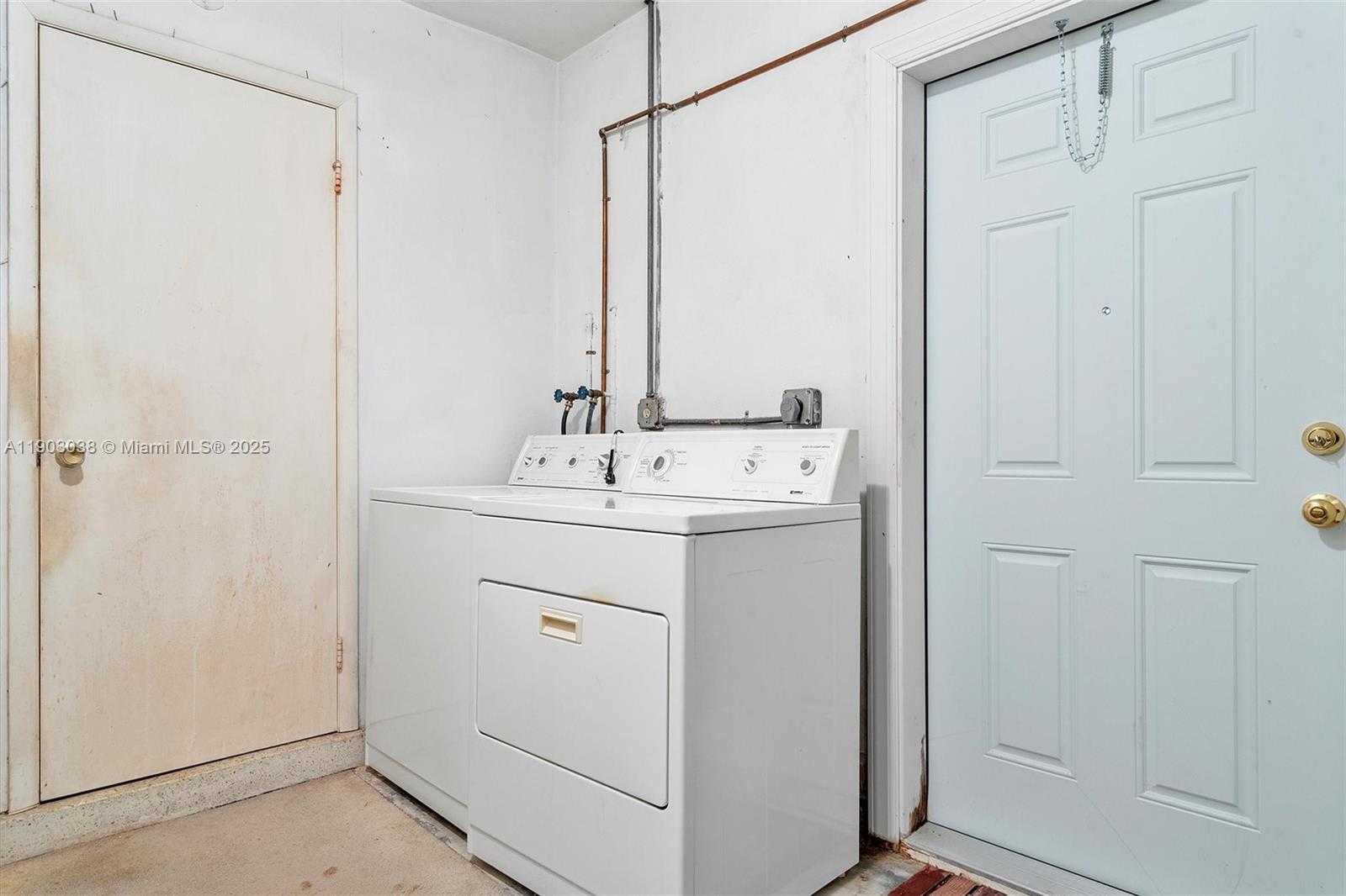 Small Image of 7792 WEST 14TH CT, Hialeah Number 20