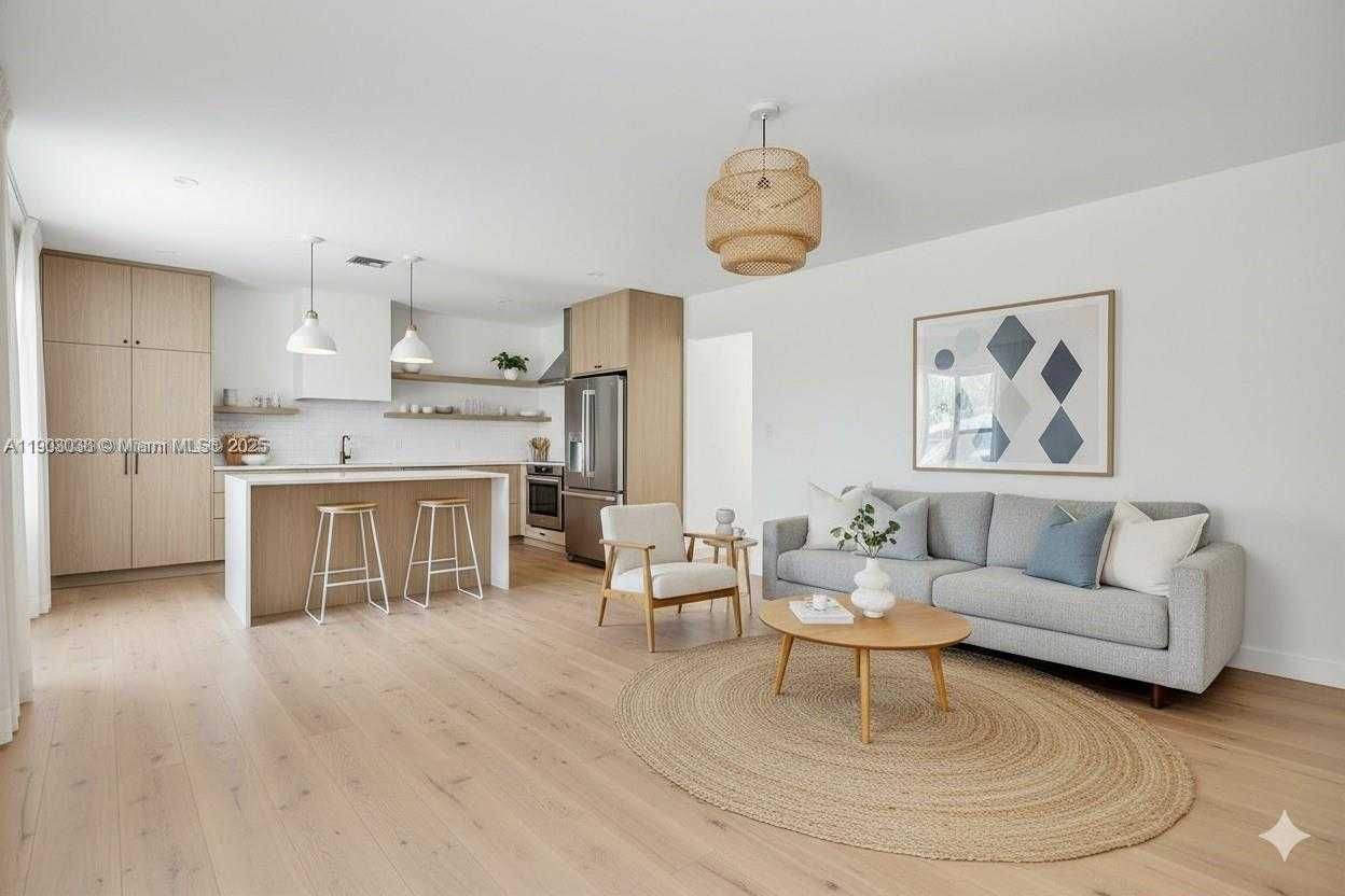 Small Image of 7792 WEST 14TH CT, Hialeah Number 3