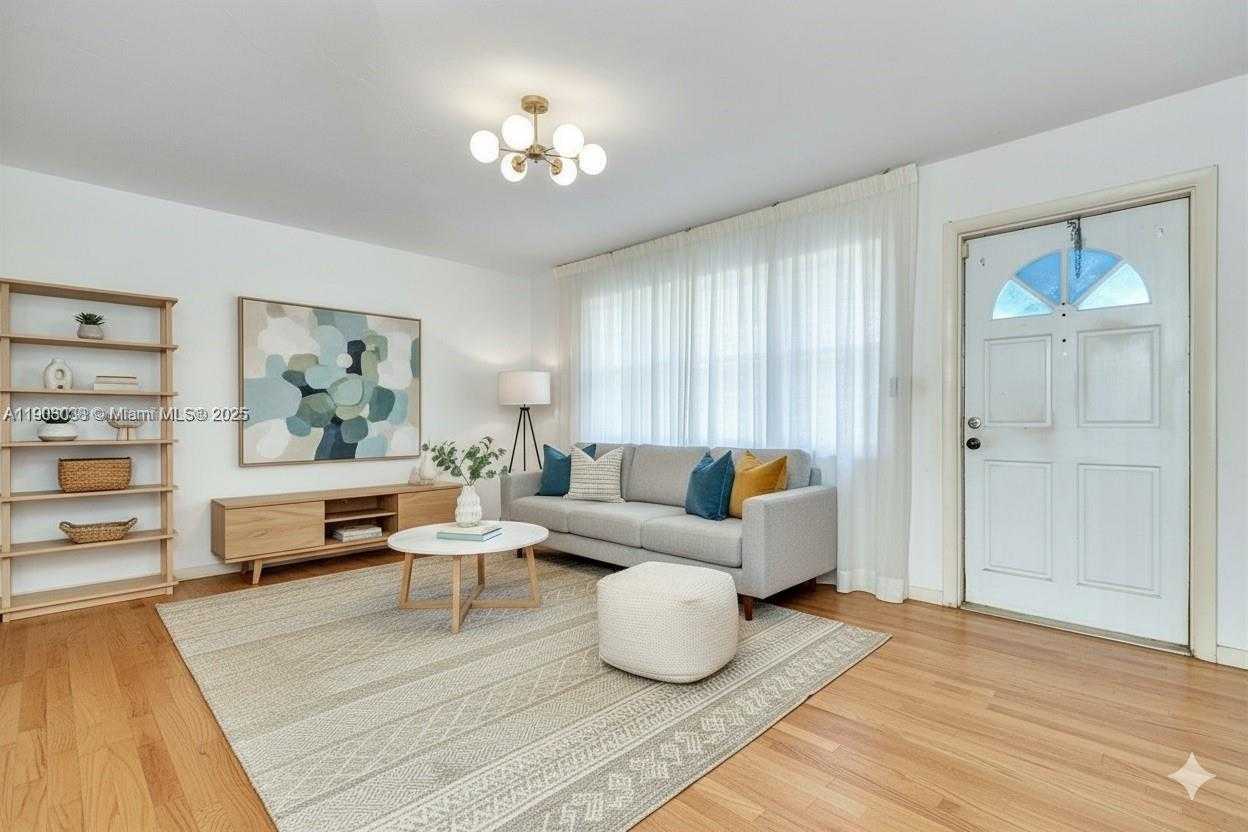 Small Image of 7792 WEST 14TH CT, Hialeah Number 5