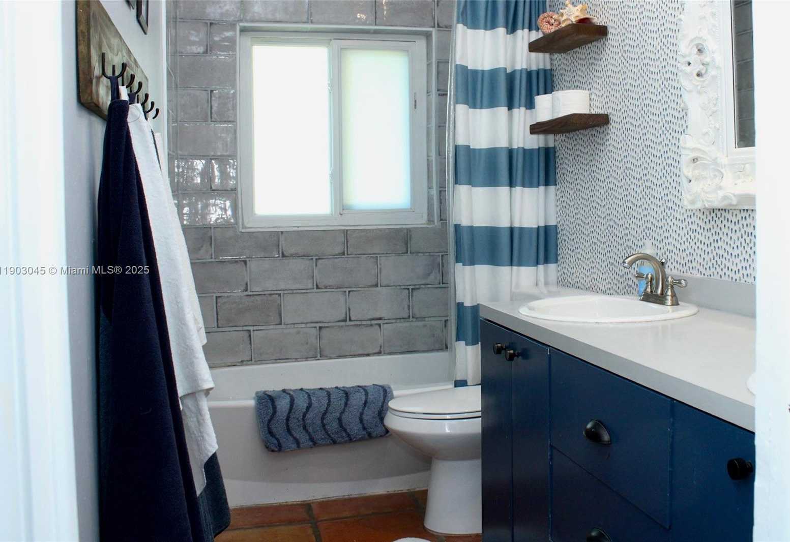 Small Image of 9431 SEA TURTLE LN, Plantation Number 12