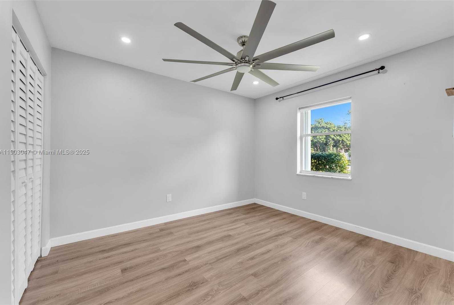 Small Image of 5743 SOUTH WEST 57TH WAY, Davie Number 18