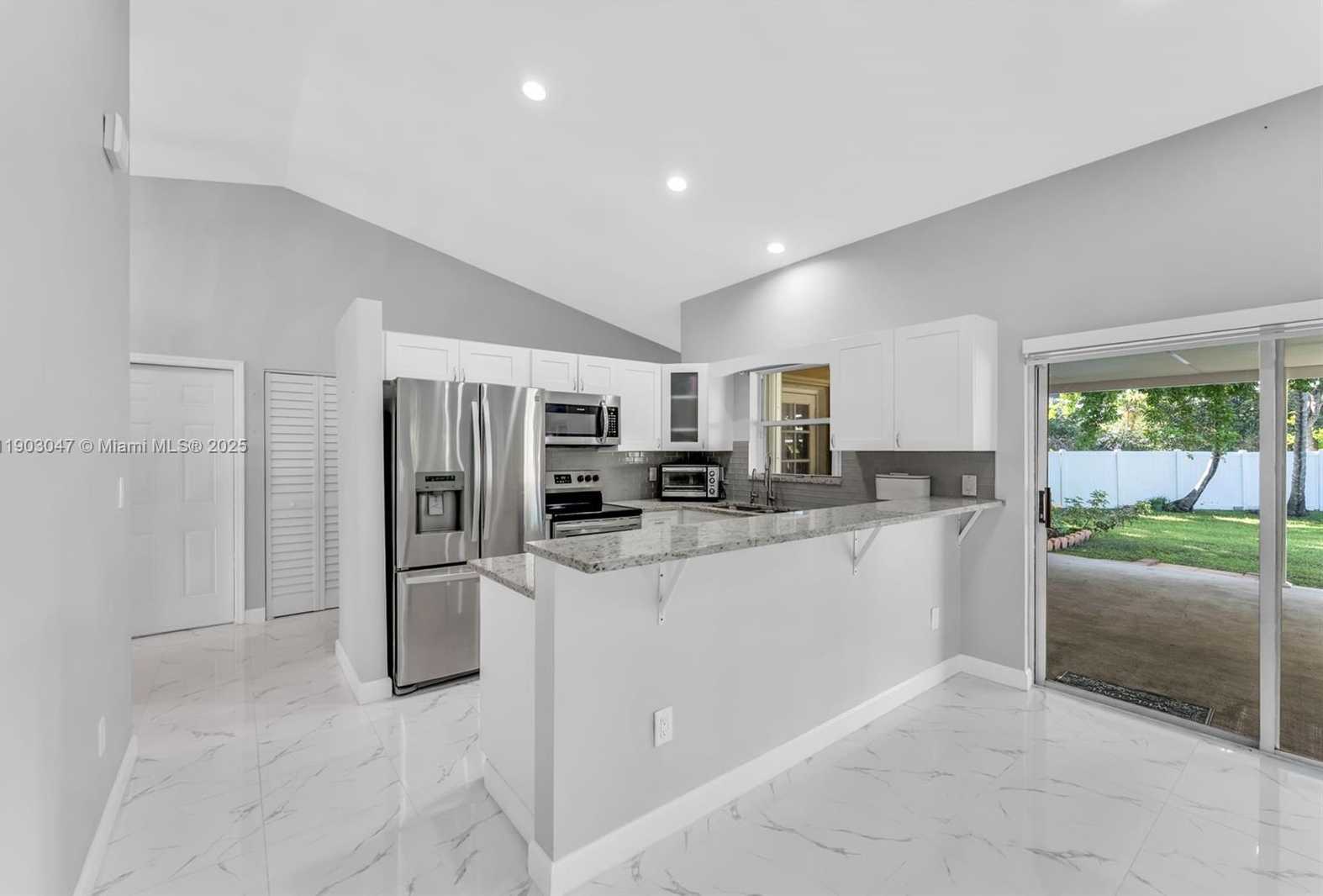 Small Image of 5743 SOUTH WEST 57TH WAY, Davie Number 20