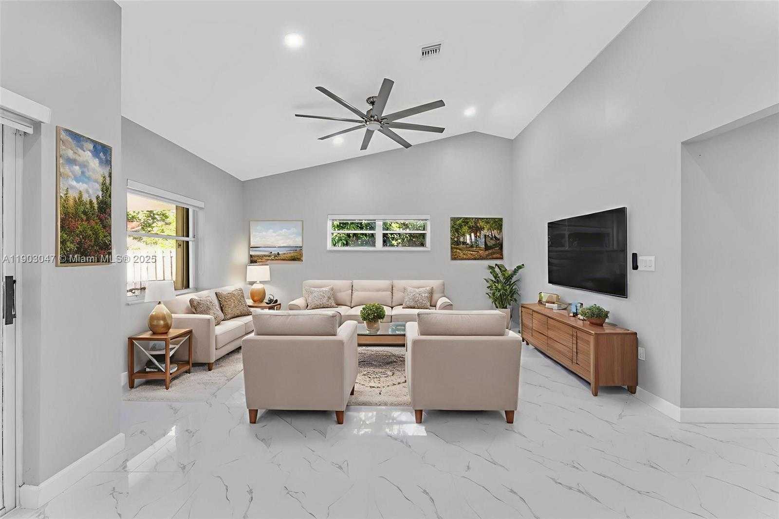 Small Image of 5743 SOUTH WEST 57TH WAY, Davie Number 24