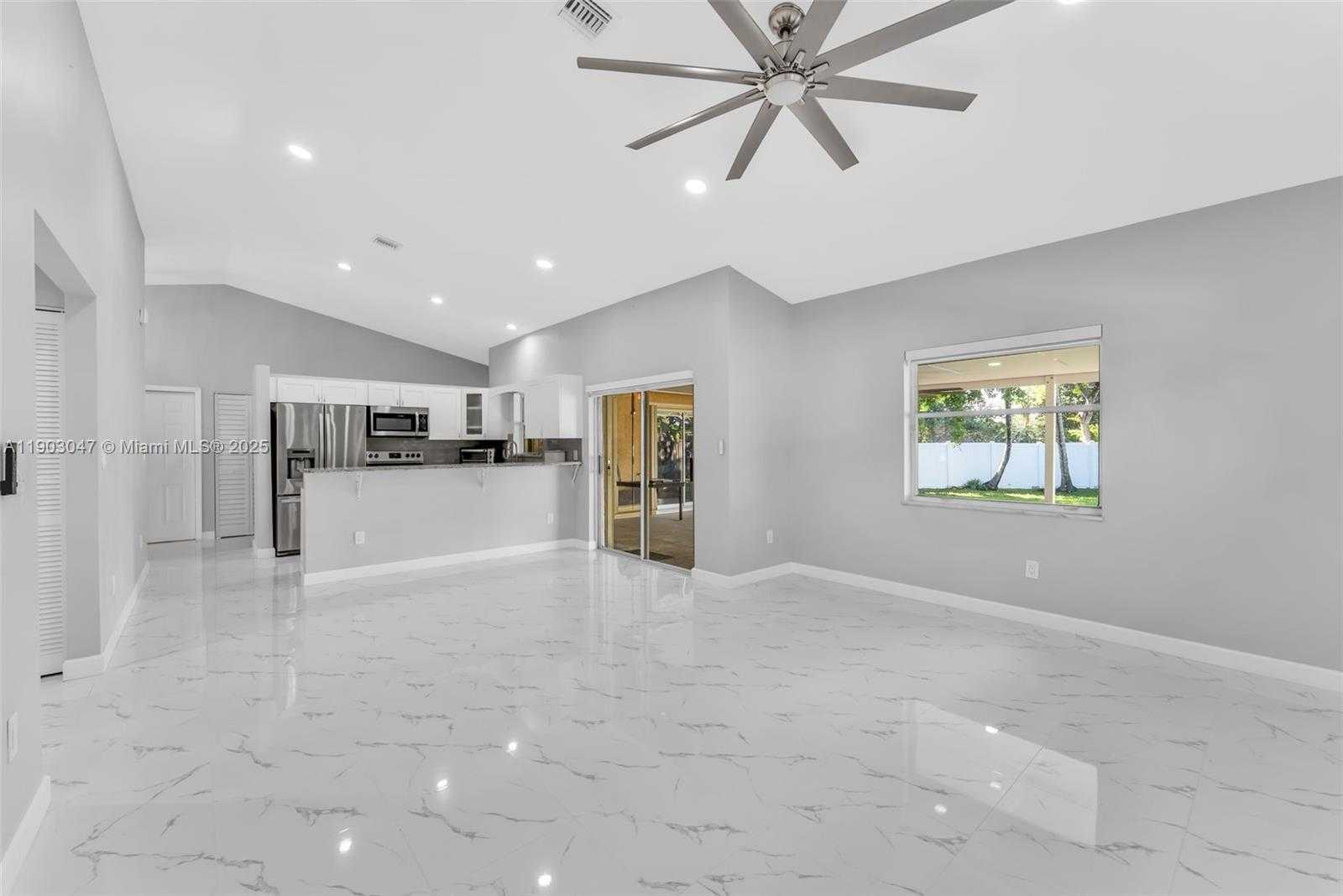 Small Image of 5743 SOUTH WEST 57TH WAY, Davie Number 25