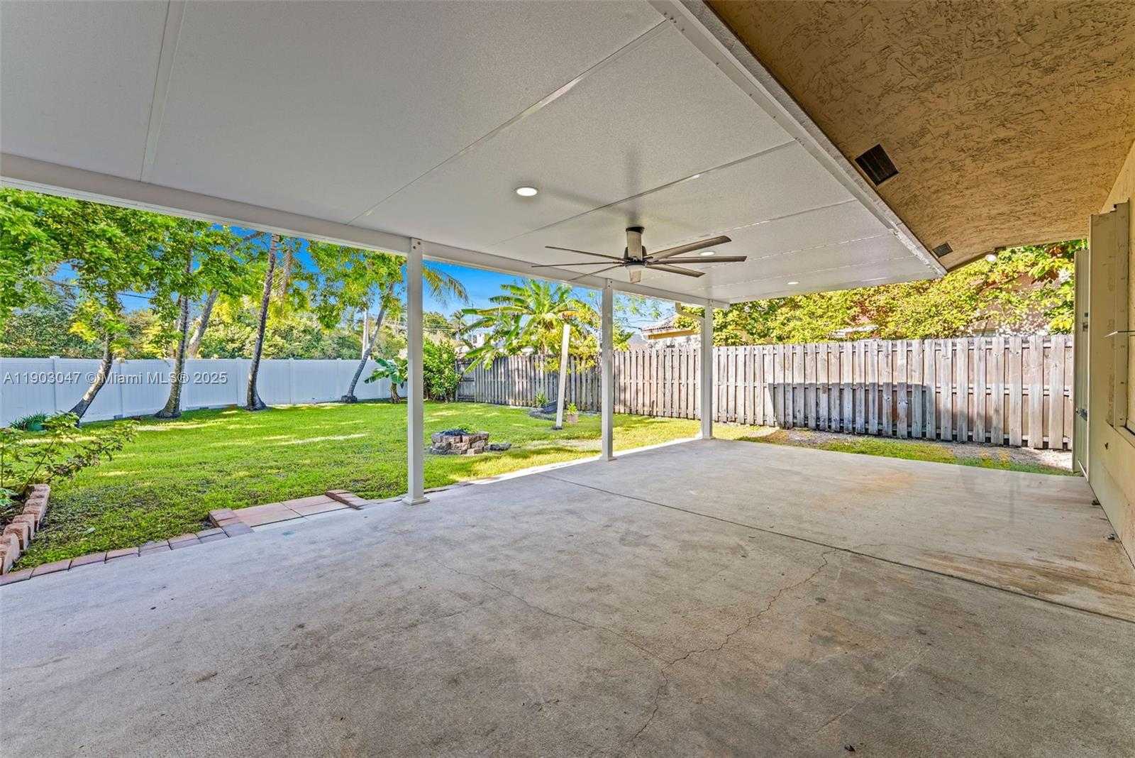 Small Image of 5743 SOUTH WEST 57TH WAY, Davie Number 27